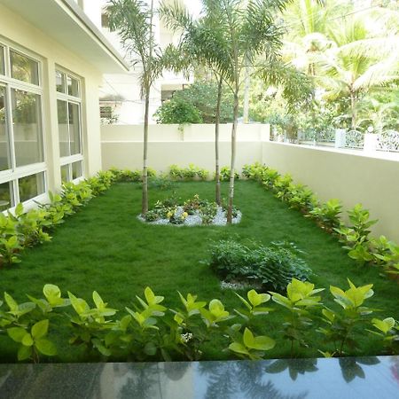 Sreeparthi Hotel ปุตตาปาร์ถี ภายนอก รูปภาพ